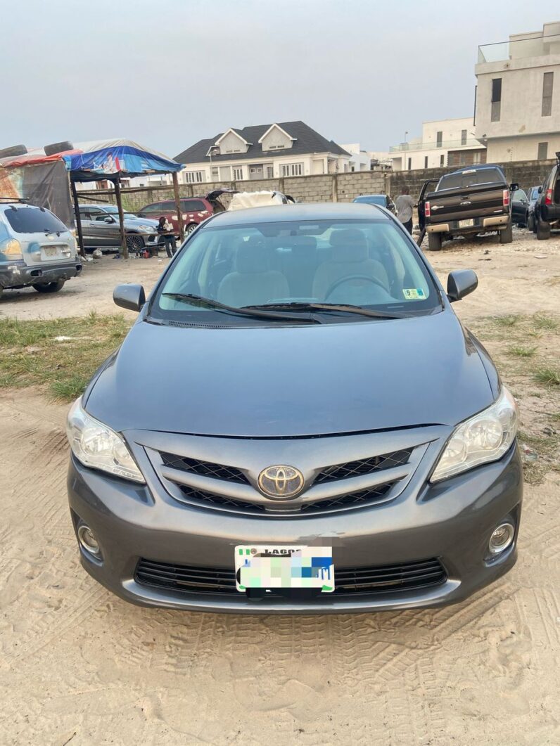 
Toyota Corolla 2011 full									