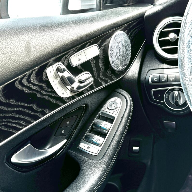 
2018 Mercedes Benz GLC coupe 300 full									