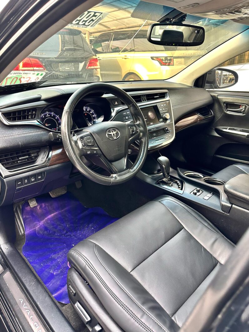 
2014 Toyota Avalon full									