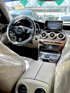 2015 Mercedes Benz C300 4matic