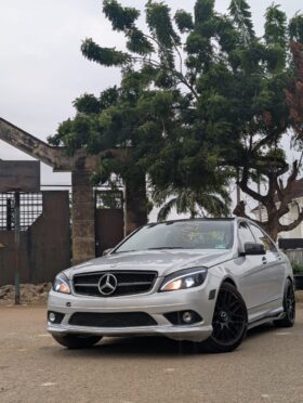 Foreign used Mercedes-Benz 300C 2010