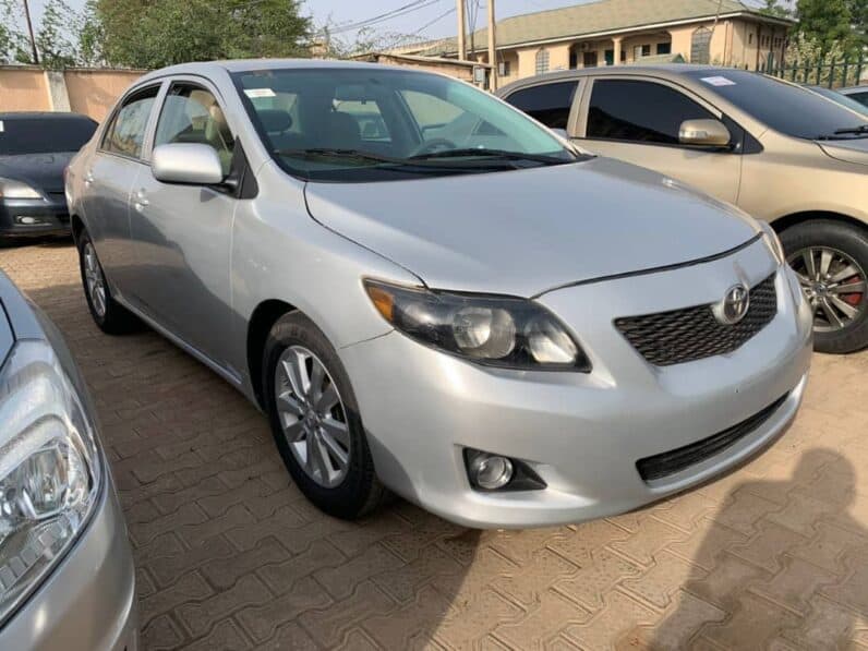 
2009 TOYOTA COROLLA LE full									
