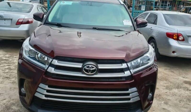 
2015 Toyota Highlander full									