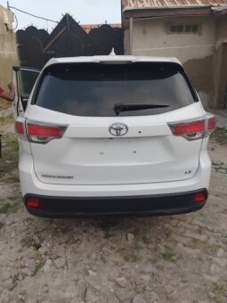 2016 Toyota highlander LE