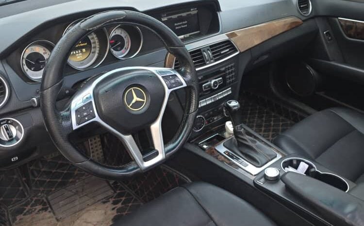 
2014 MERCEDES BENZ C250 full									