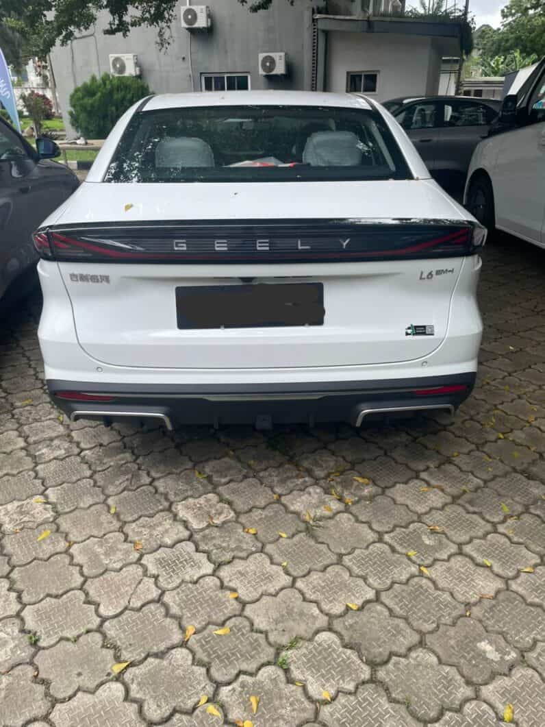 
Brand-New Other Geely L6 2025 full									