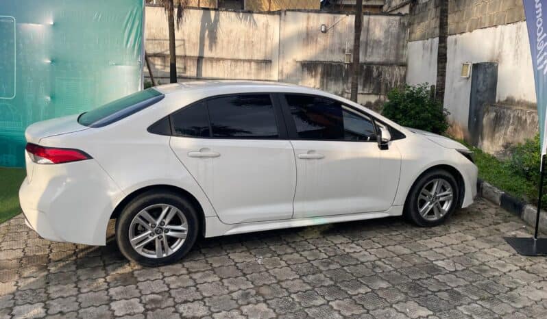 
2021 Toyota Corolla LE full									