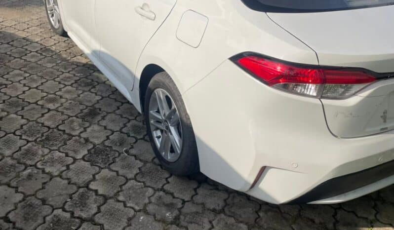 
2021 Toyota Corolla LE full									