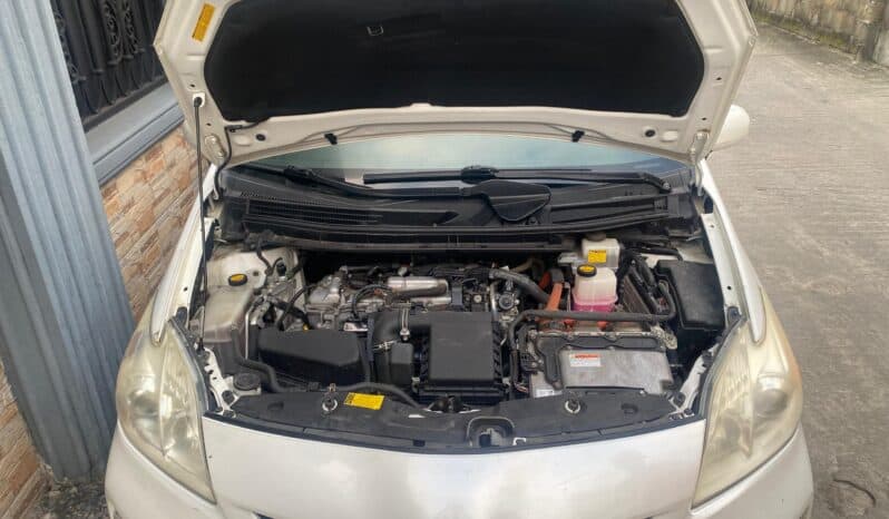 
2013 TOYOTA PRIUS full									