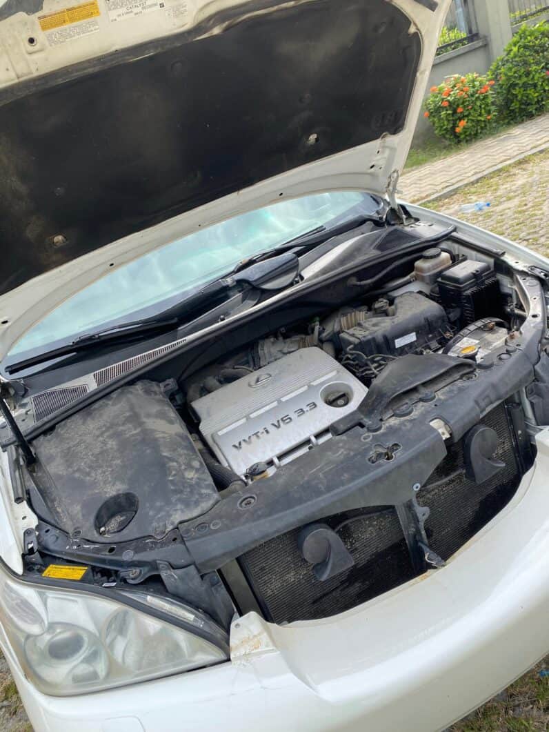 
2006 LEXUS RX330 full									