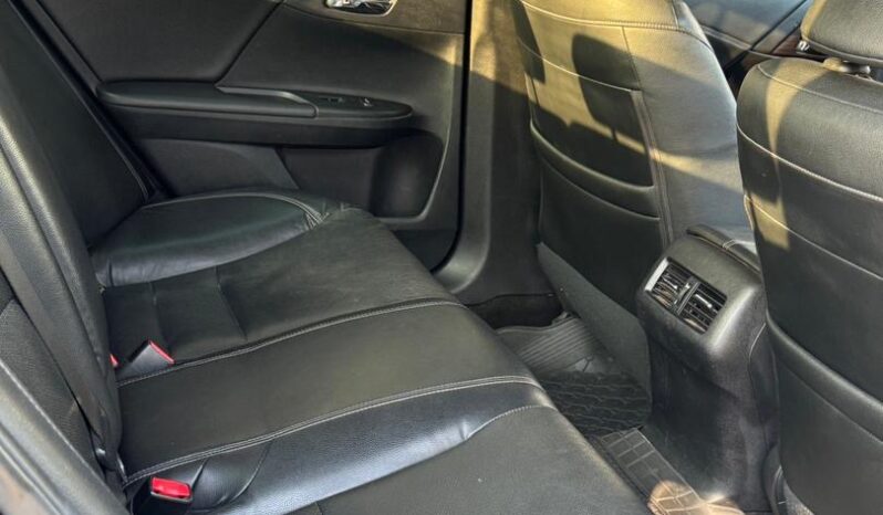 
2017 Honda Accord Touring full									