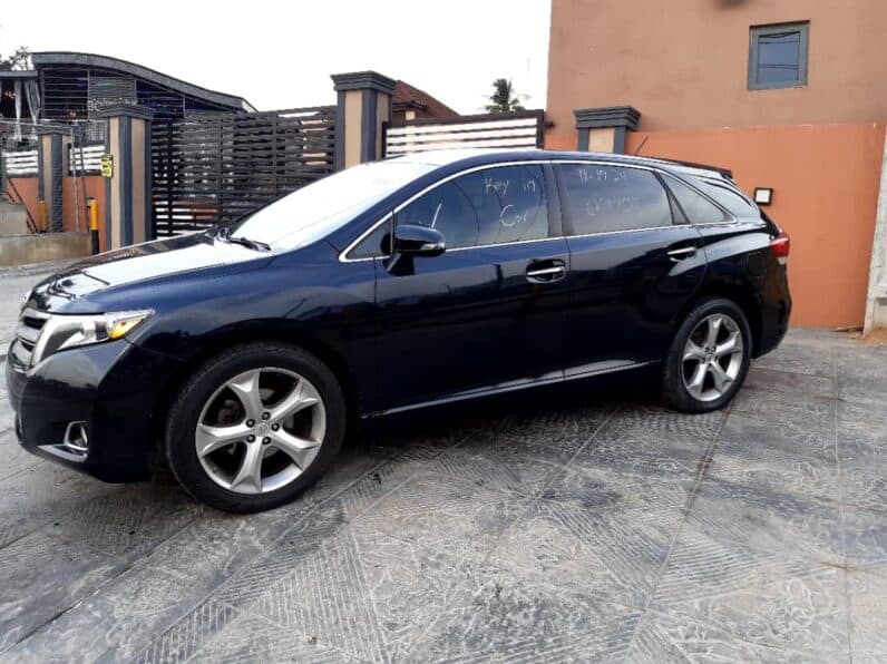 
2013 Toyota Venza full									