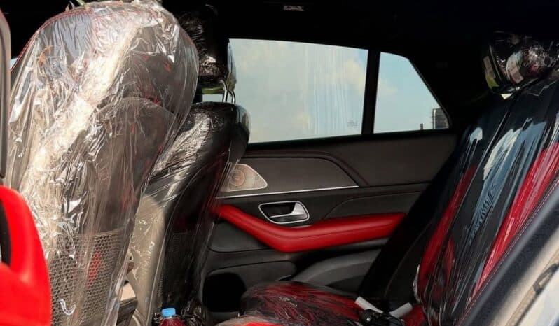 
20121 MERCEDES-BENZ AMG GLE 63 full									