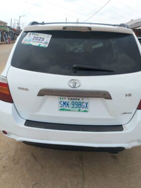 2010 TOYOTA HIGHLANDER