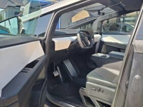2025 Tesla Cybertruck