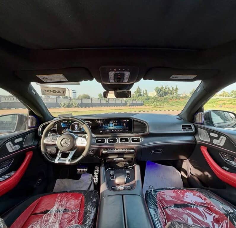 
20121 MERCEDES-BENZ AMG GLE 63 full									