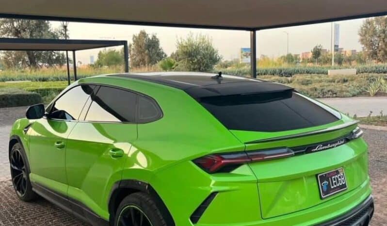 
2022 LAMBORGHINI URUS full									