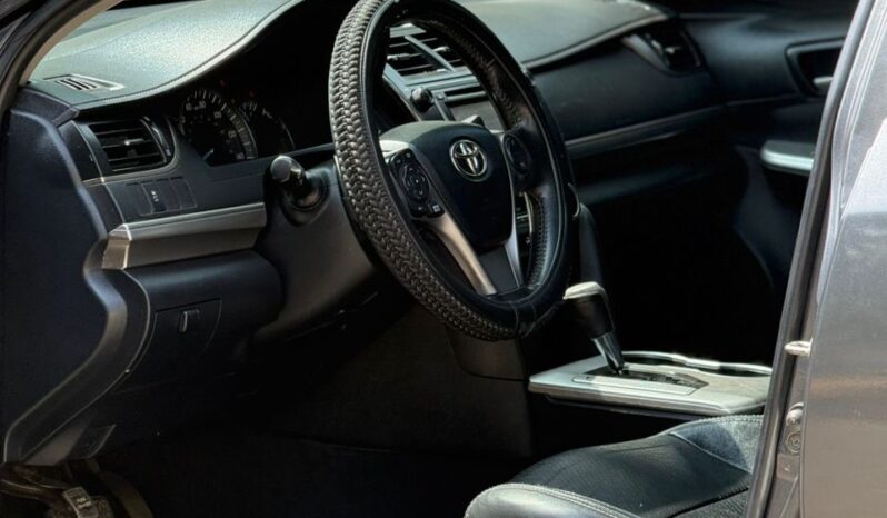 
2013 TOYOTA CAMRY SE full									