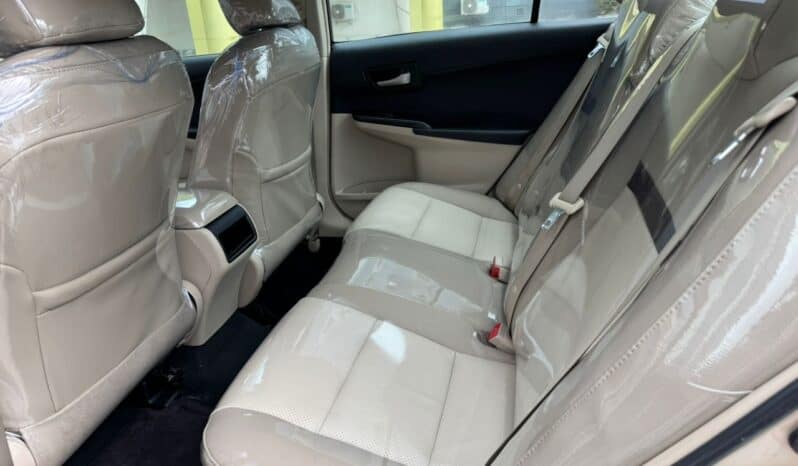 
2012 Toyota Camry (Accident Free) full									