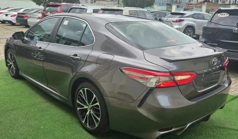 
2018 TOYOTA CAMRY full									