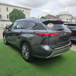 2020 TOYOTA HIGHLANDER