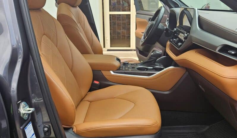 
2020 TOYOTA HIGHLANDER full									