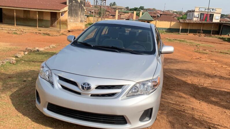 
2013 TOYOTA COROLLA full									