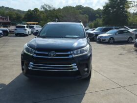 2017 TOYOTA HIGHLANDER