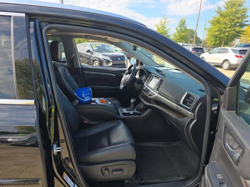 
2017 TOYOTA HIGHLANDER full									