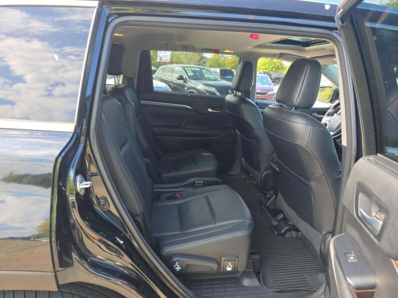 
2017 TOYOTA HIGHLANDER full									