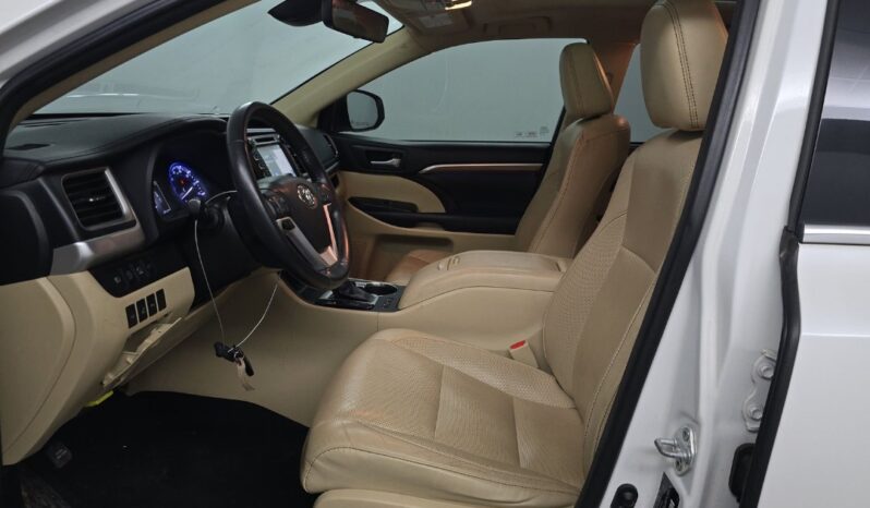 
Foreign used Toyota Highlander 2017 full									