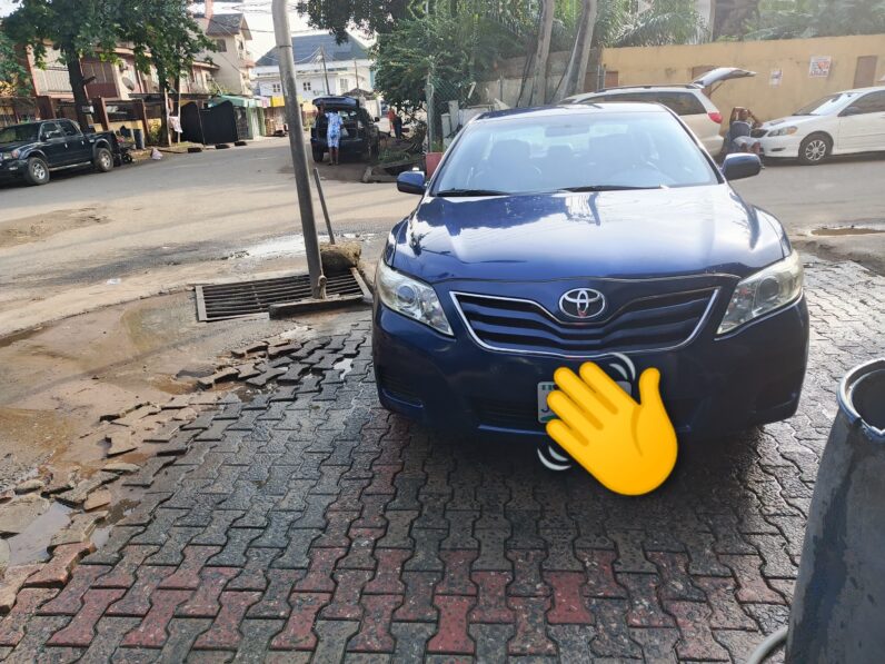 
2010 TOYOTA  CAMRY full									