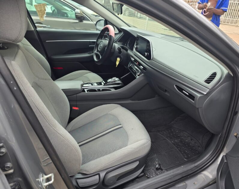 
2021 HYUNDAI SONATA full									