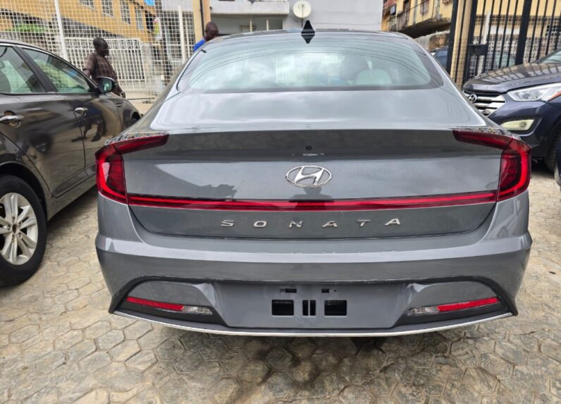 
2021 HYUNDAI SONATA full									