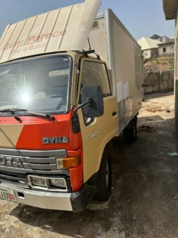 2000 Toyota Dyna Truck