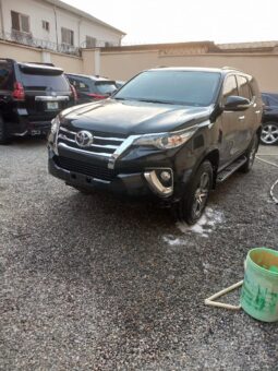 2017 TOYOTA FORTUNER SR5