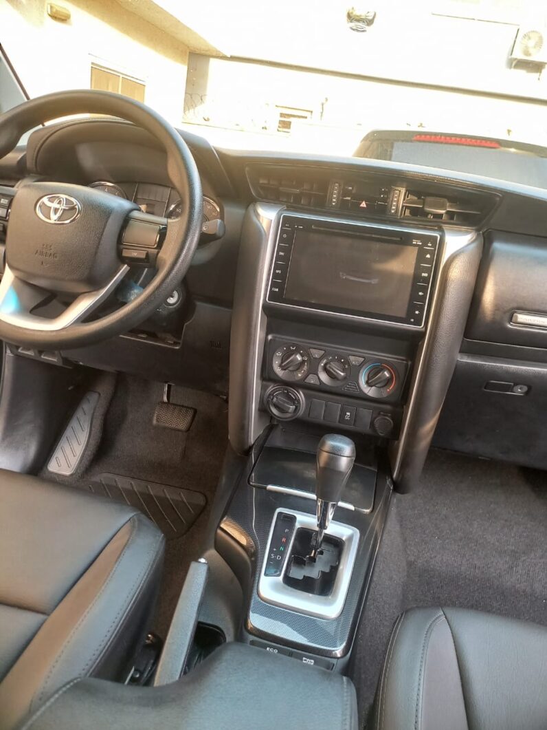 
2017 TOYOTA FORTUNER SR5 full									