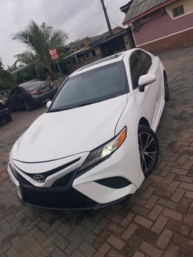 2018 Toyota Camry Sport