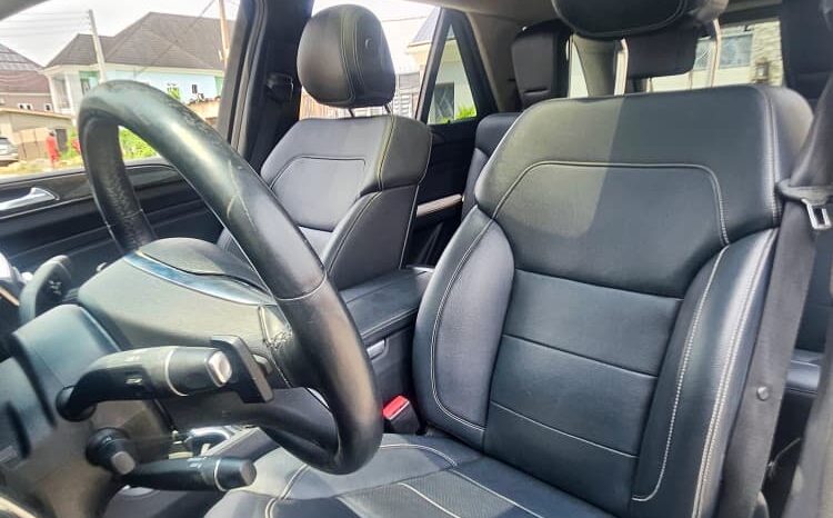 
2015 Mercedes Benz ML350 Full Option full									