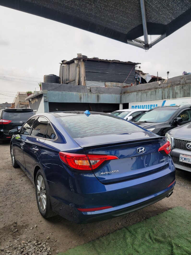 
2015 Hyundai Sonata  Limited Edition full									