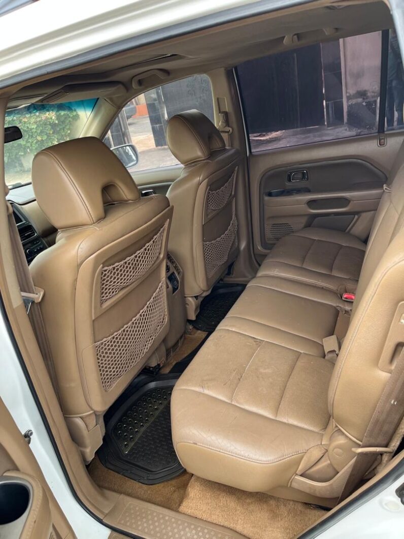 
2007  HONDA PILOT 4WD FULL OPTION full									