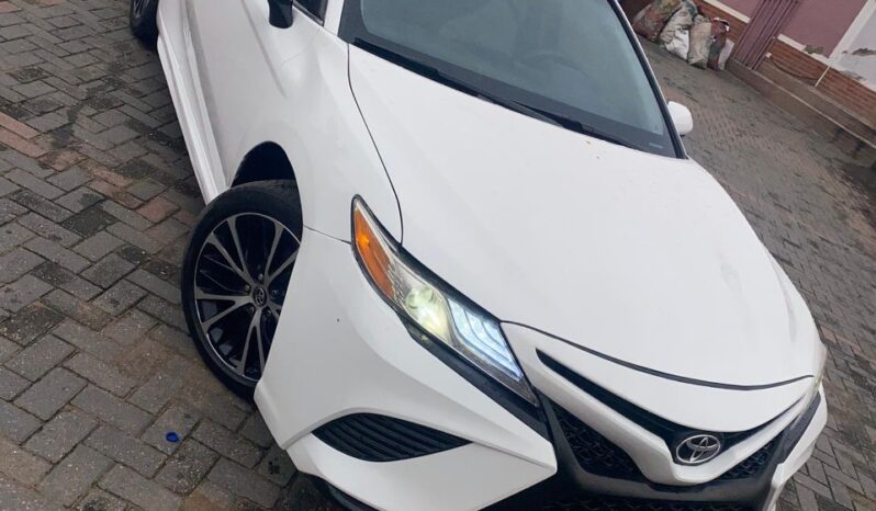 
2018 Toyota Camry Sport full									