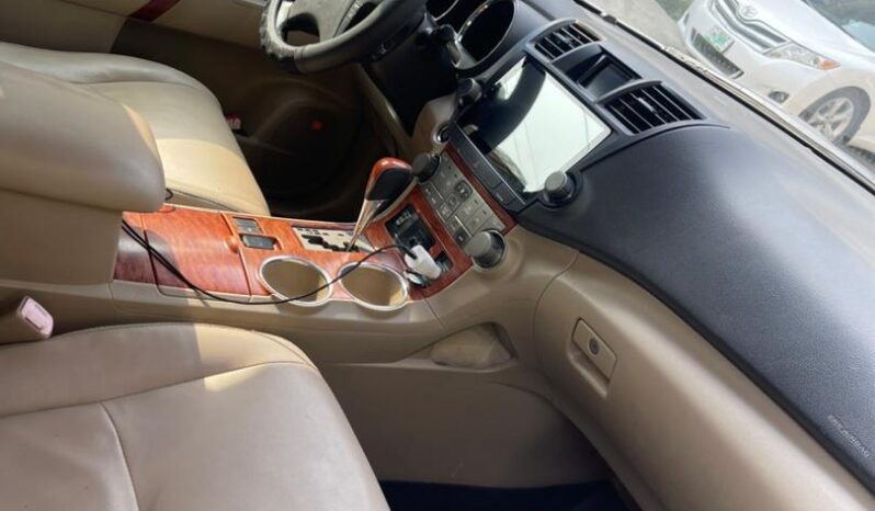 
2010 TOYOTA HIGHLANDER LIMITED FULL OPTION full									