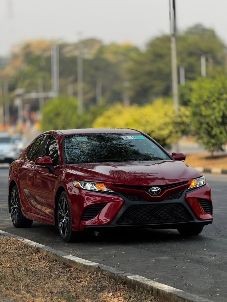 
2019 Toyota Camry SE 💨 full									