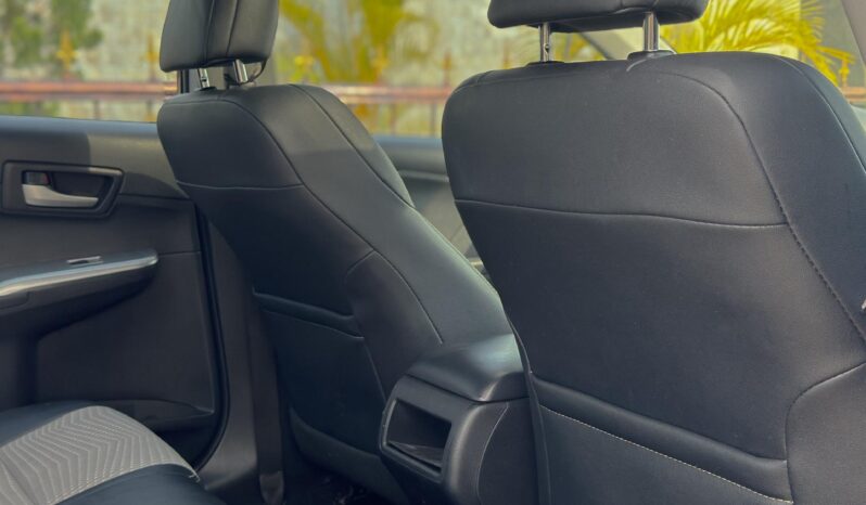 
2013 Toyota Camry Sport full									