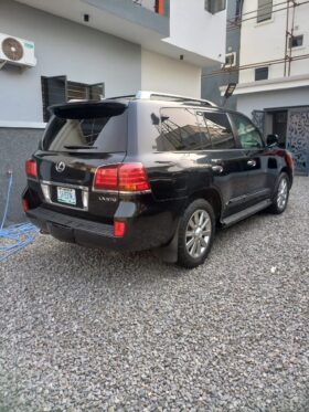 2011 LEXUS LX570 FULL OPTION WITH 360CAMERA