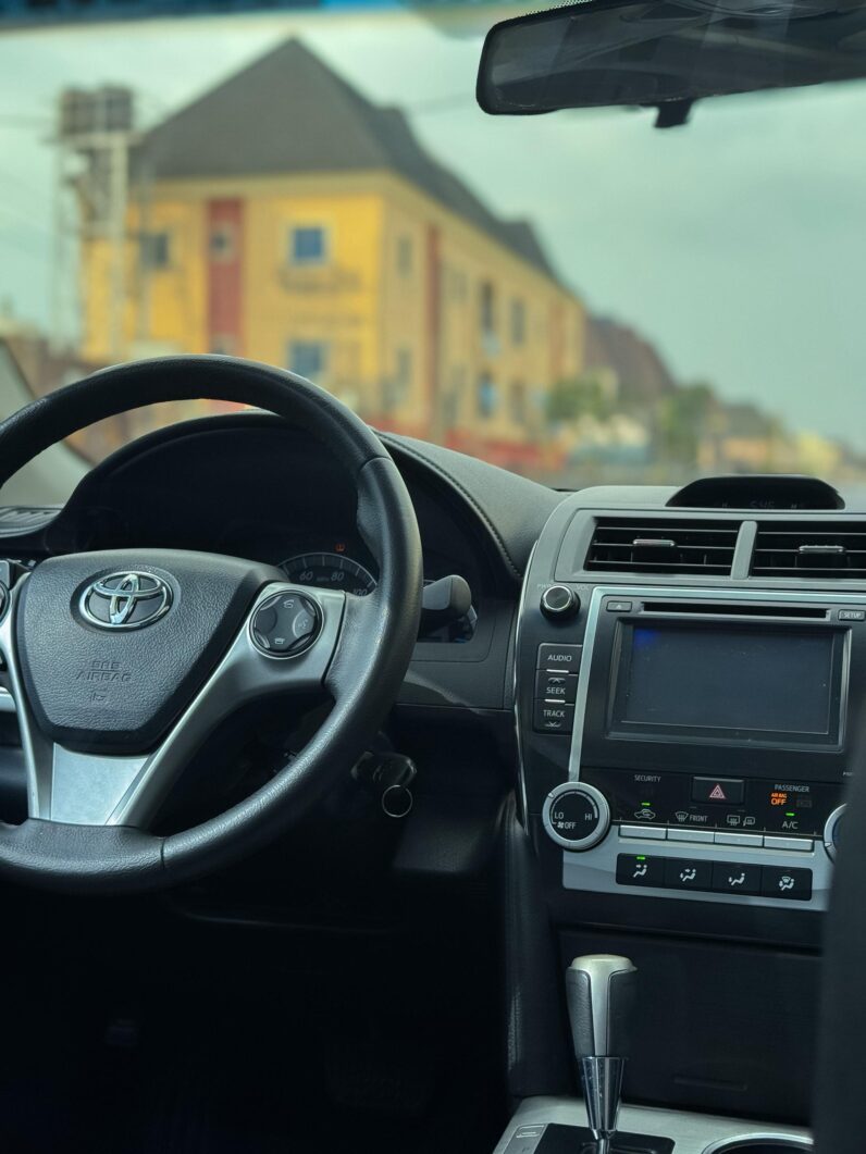 
2013 Toyota Camry Sport full									