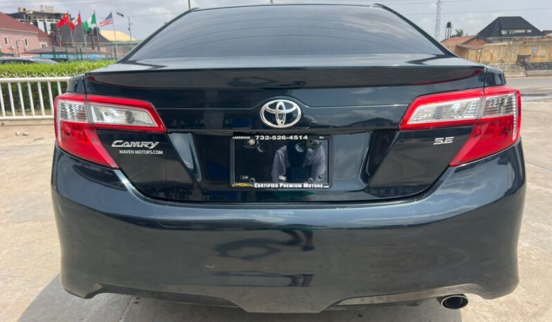 
2012 Toyota Camry Sport full									