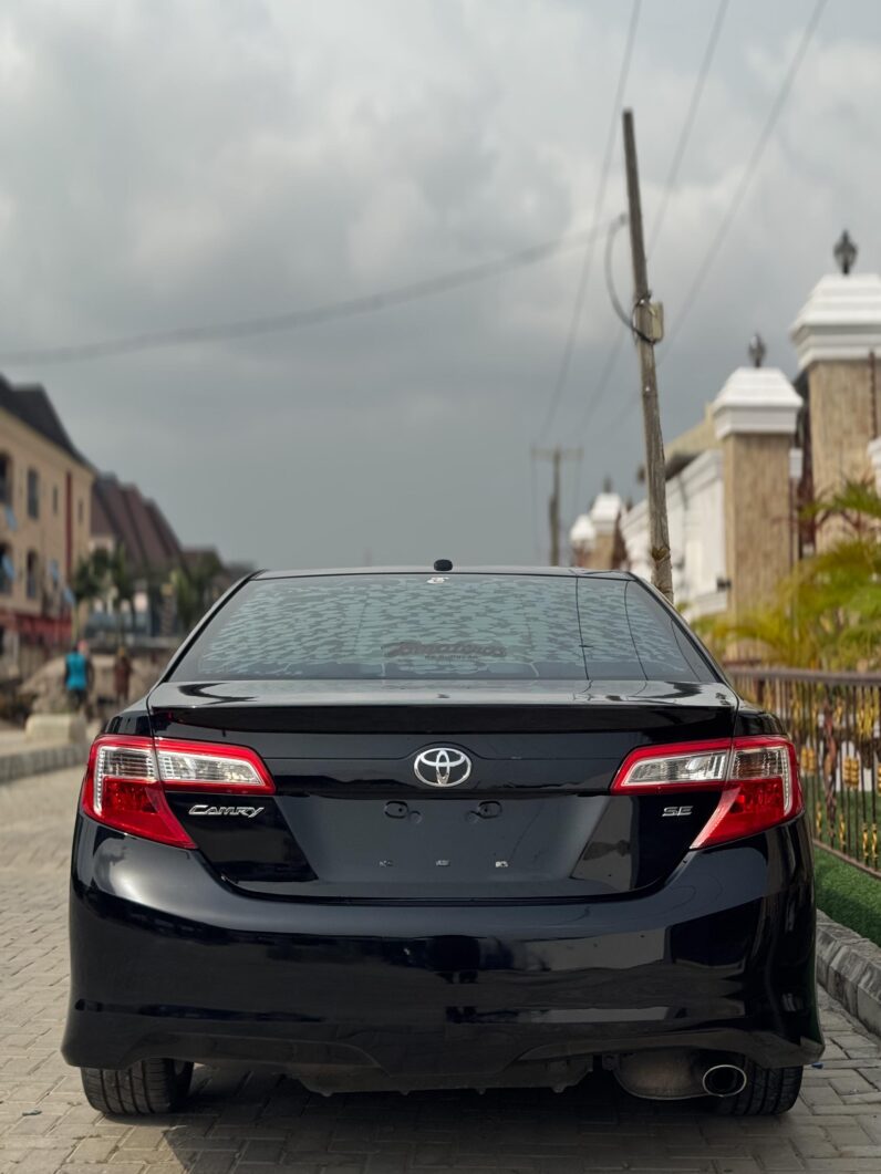 
2013 Toyota Camry Sport full									