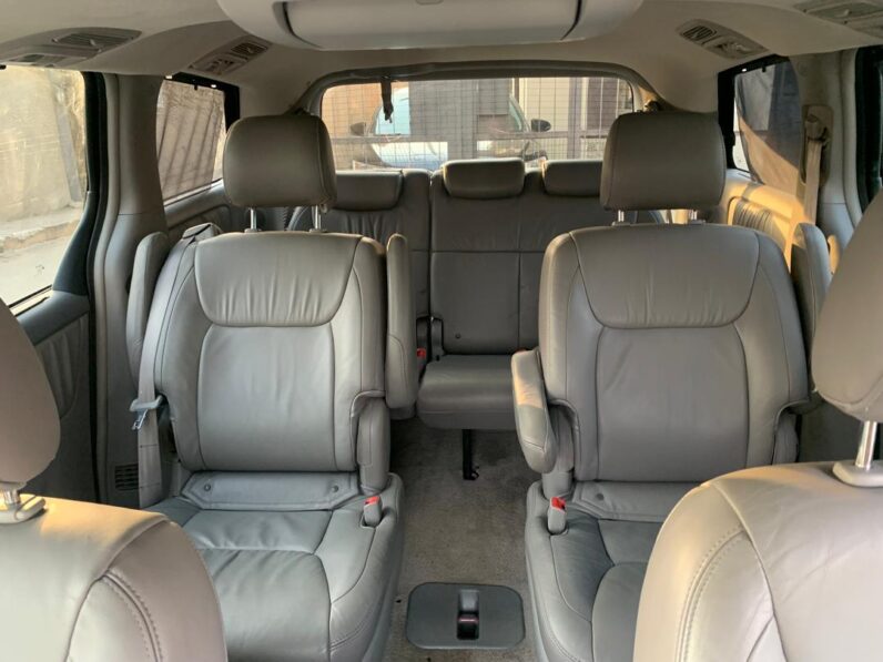 
2008 Toyota Sienna XLE full									